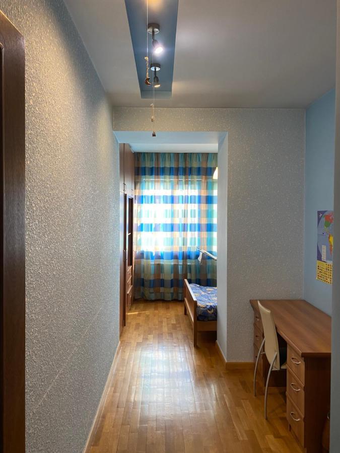 City Center Cute Flat 3 Rooms Jerevan Exteriör bild